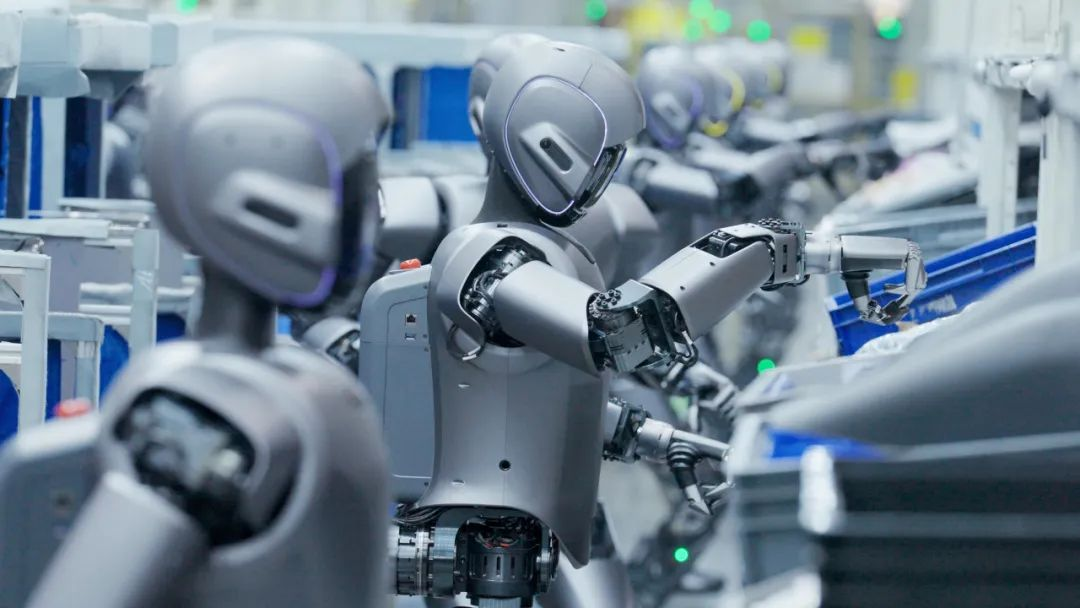 AI Server Manufacturing in Action: Foxconn's Humanoid Robot Initiative
